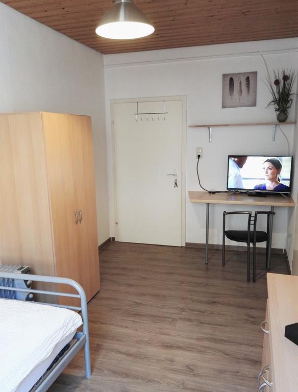 Privatzimmer Fuerth Zentrum Exterior photo
